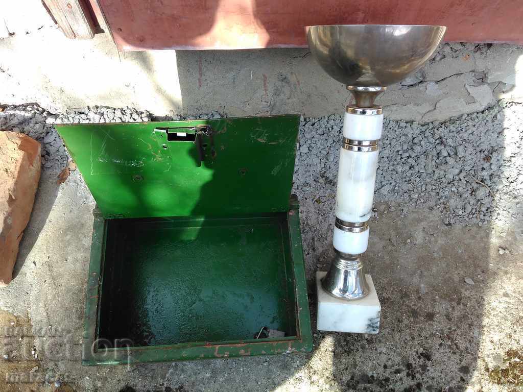 Casa de marcat portabila metalica si bol de marmura cu preț € 15.85 | 31.00 BGN