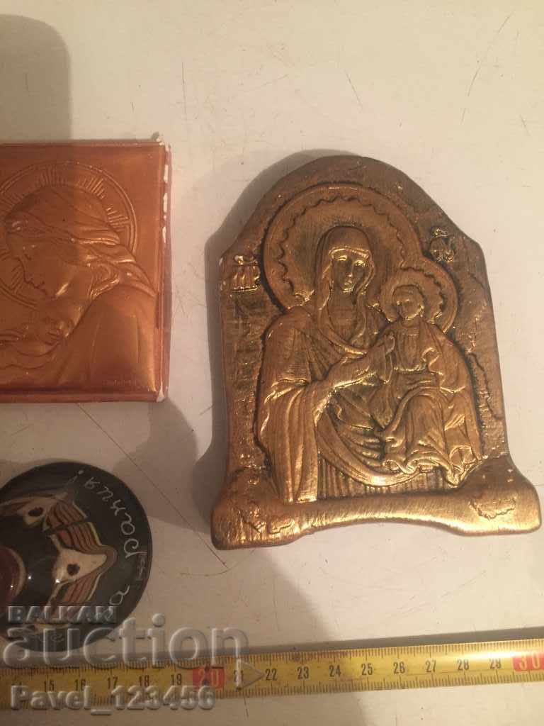 Auction lot gypsum / ceramics Auction lot gypsum / ceramics