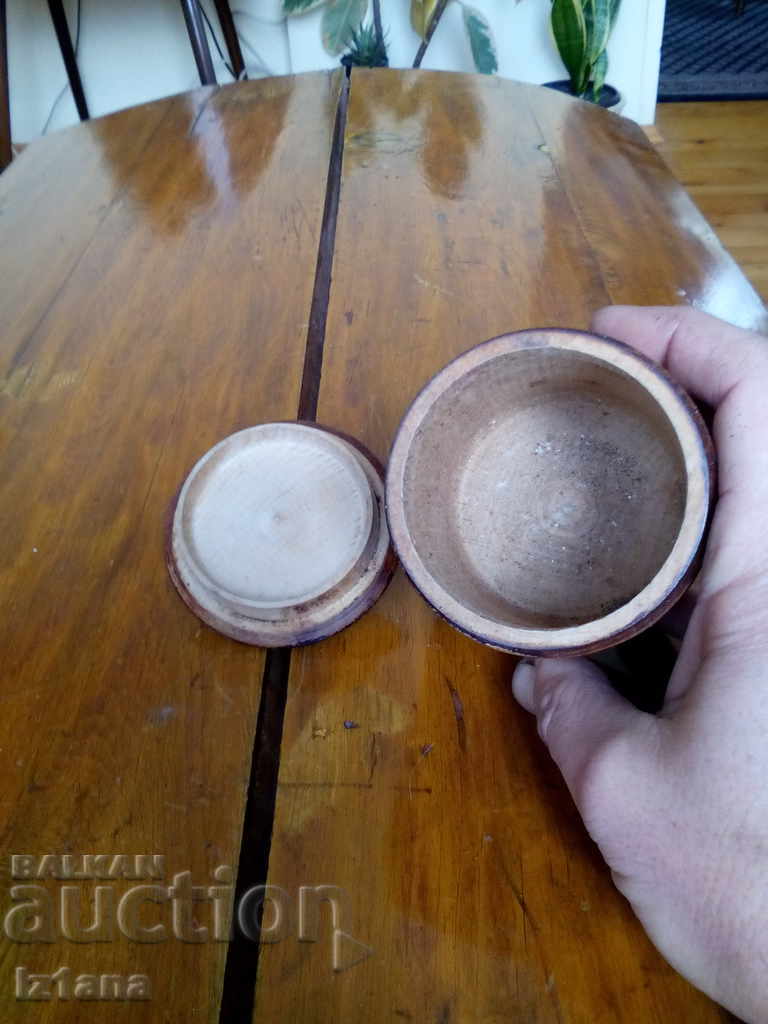 Δημοπρασία Παλιά ξύλινο κιβώτιο μπαχαρικών Δημοπρασία Παλιά ξύλινο κιβώτιο μπαχαρικών