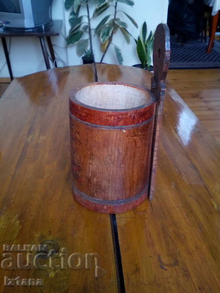 Παράδοση Παλιά ξύλινο κιβώτιο μπαχαρικών Παράδοση Παλιά ξύλινο κιβώτιο μπαχαρικών