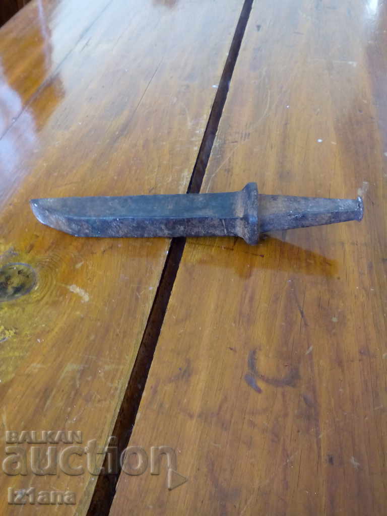 Delivery of An old carving chisel Delivery of An old carving chisel