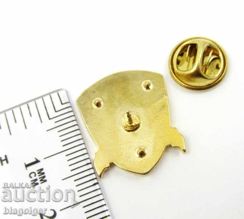 ФУТБОЛНА ЗНАЧКА-МАКЕДОНИЯ-ФУТБОЛНА ФЕДЕРАЦИЯ с цена 8.50 лв. | € 4.35 ФУТБОЛНА ЗНАЧКА-МАКЕДОНИЯ-ФУТБОЛНА ФЕДЕРАЦИЯ с цена 8.50 лв. | € 4.35