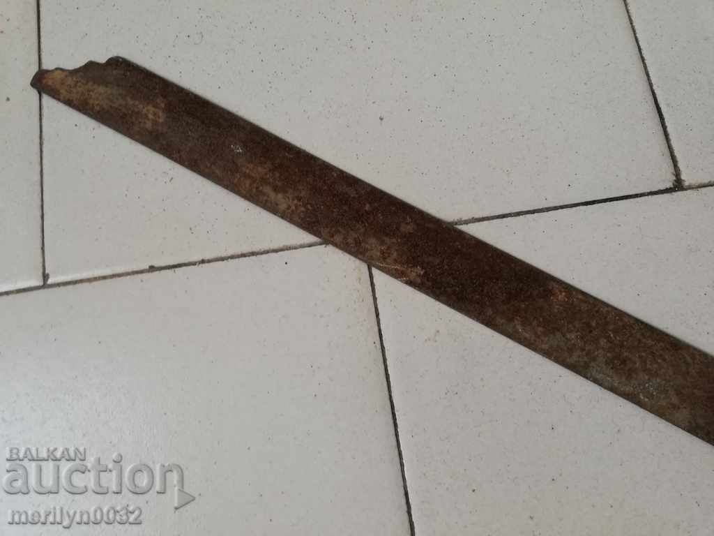 Delivery of Old hammer angle wooden tool forged iron