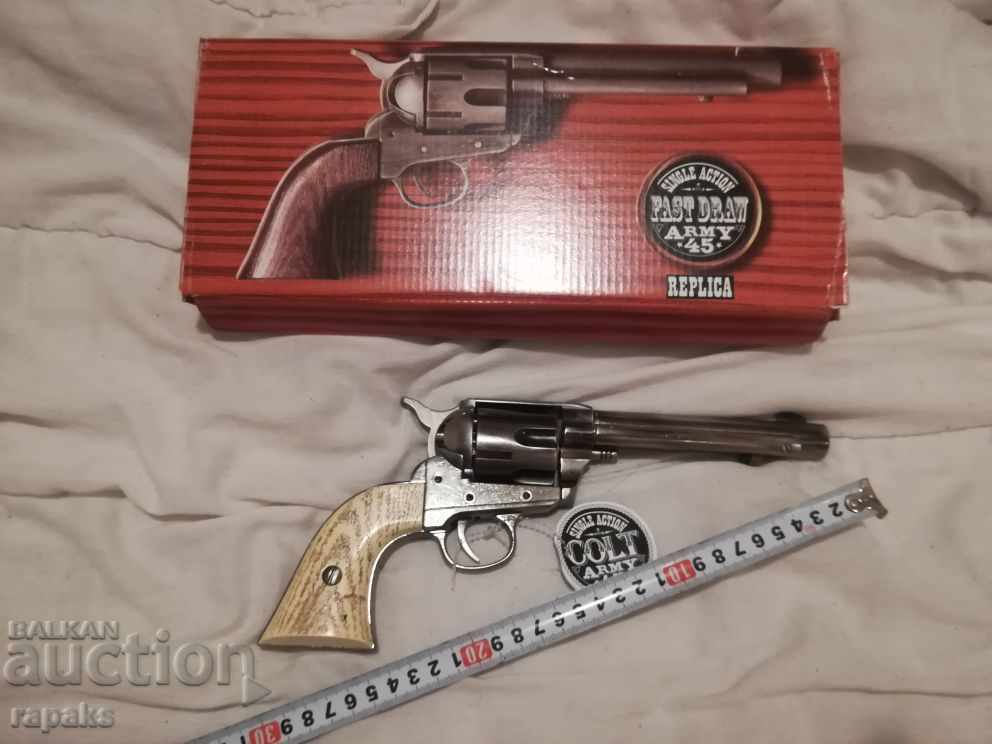 Auction  Colt 45-1873 revolver-pistol. Colt Collector's Replica