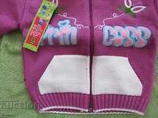 Licitație Vesta noua pentru bebelusi cu broderie pentru fete Licitație Vesta noua pentru bebelusi cu broderie pentru fete