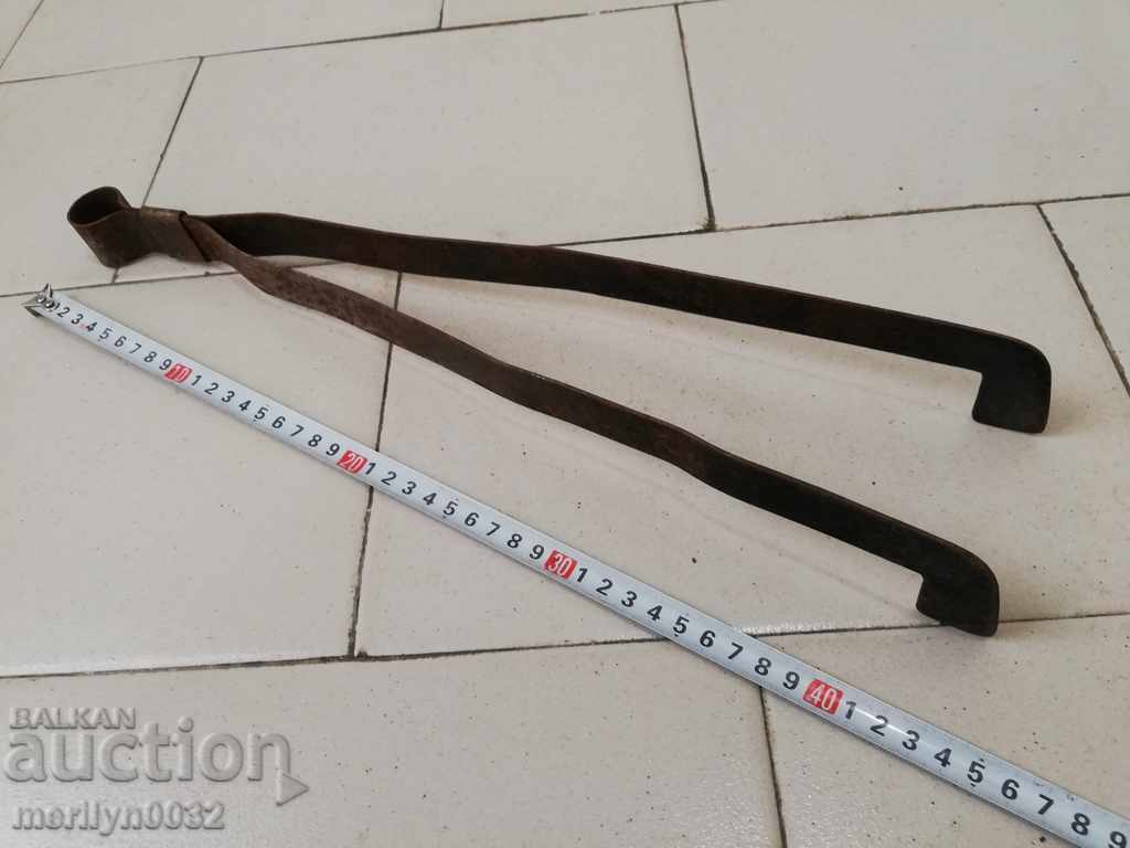 Δημοπρασία Παλιά το πόκερ, λαβίδες, σφυρήλατο σίδερο pishnik Δημοπρασία Παλιά το πόκερ, λαβίδες, σφυρήλατο σίδερο pishnik