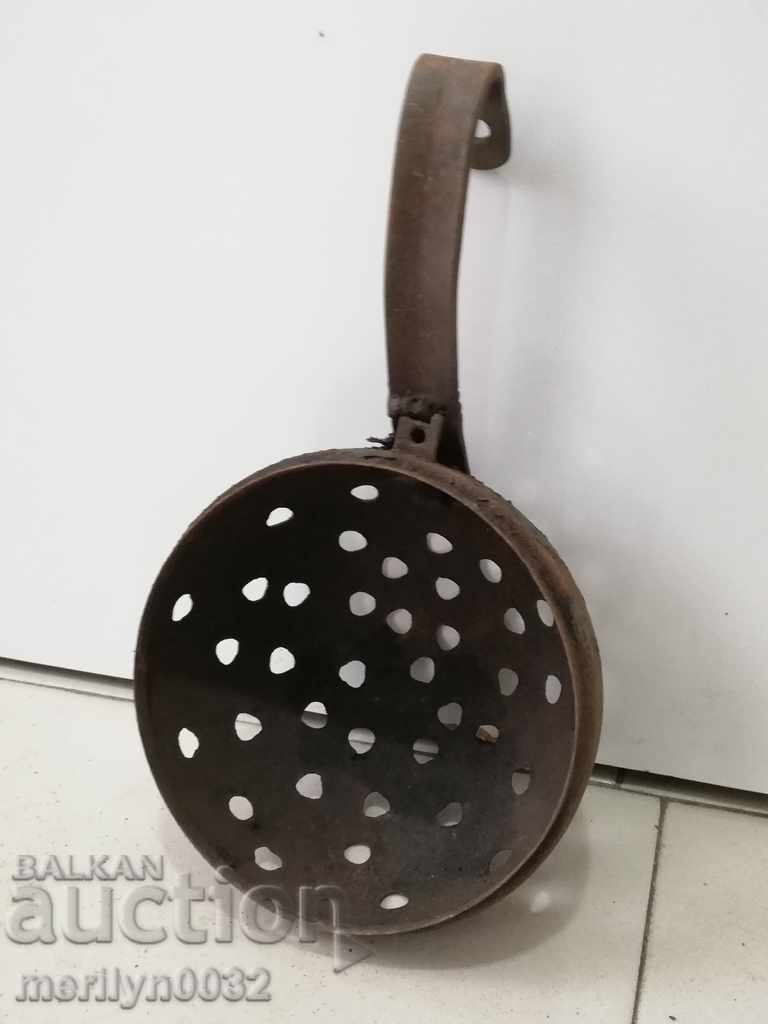 Auction Casting grid spoons of iron Auction Casting grid spoons of iron