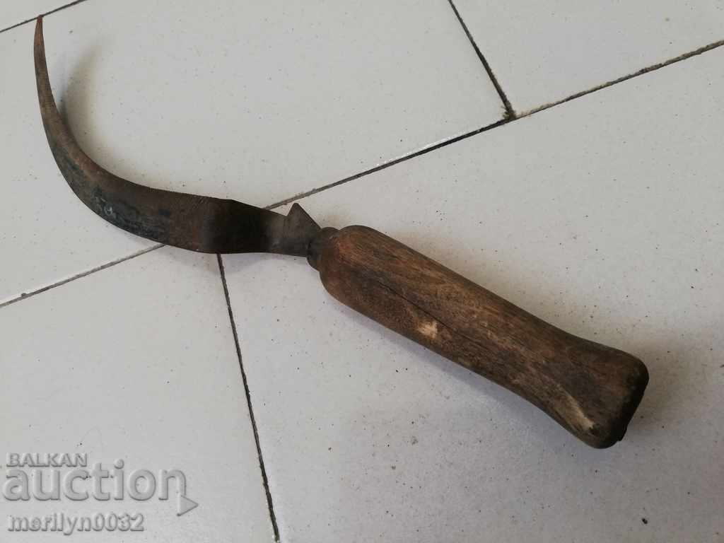 Delivery of Old forged scythe, forged iron blade sickle