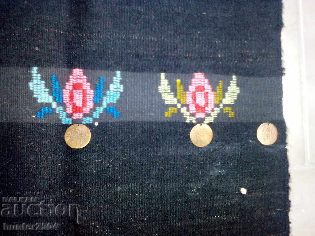 Apron, authentic. with price 39.95 BGN | € 20.43 Apron, authentic. with price 39.95 BGN | € 20.43