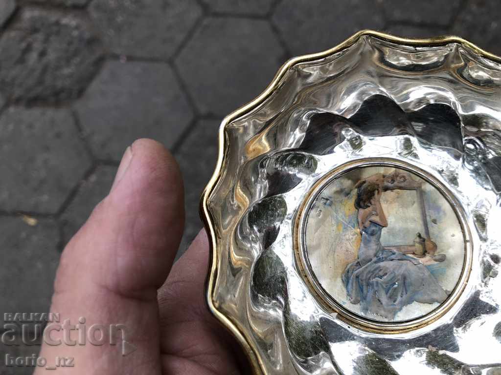 9638. BONBONIER CUP with price 12.00 BGN | € 6.14 9638. BONBONIER CUP with price 12.00 BGN | € 6.14