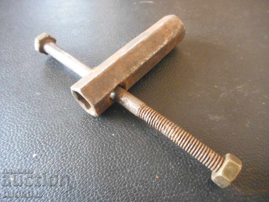 A little tubular switch, hexagram with price 2.00 BGN | € 1.02