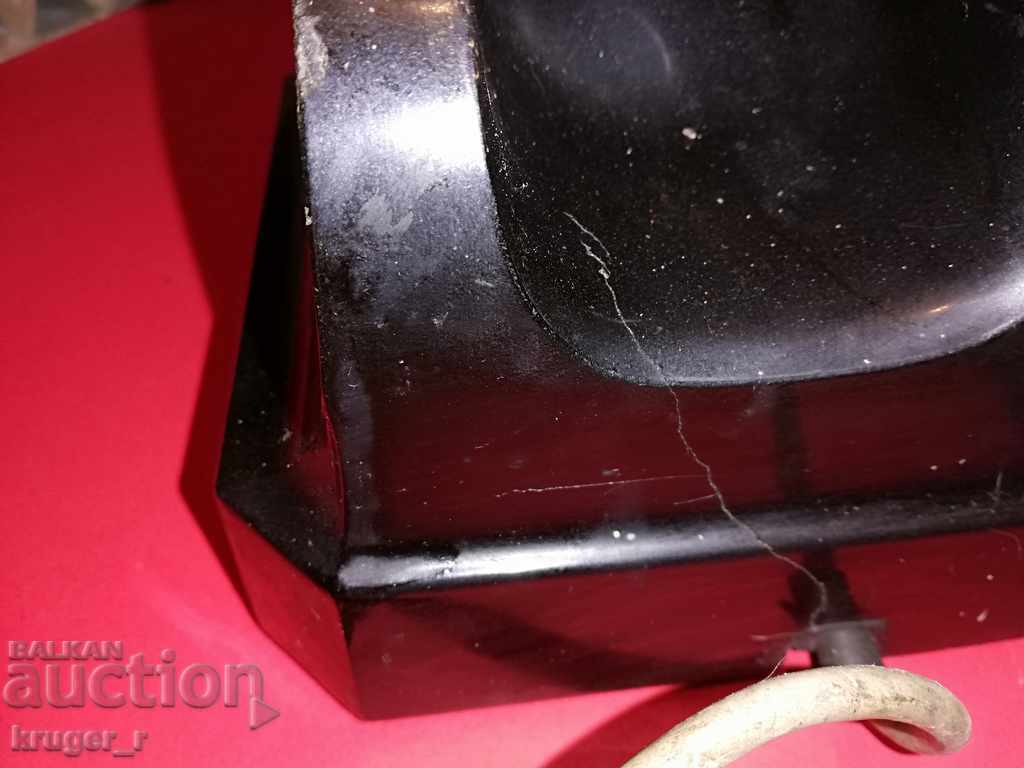 Auction A telephone set Auction A telephone set