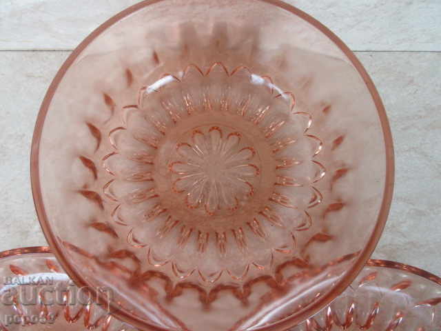 SERVICE FOR YARNS - COLOR GLASS / USSR with price 25.00 BGN | € 12.78 SERVICE FOR YARNS - COLOR GLASS / USSR with price 25.00 BGN | € 12.78