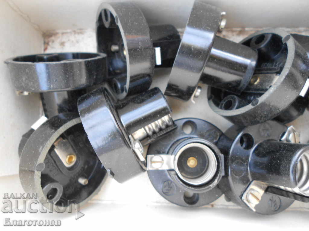 Bakelite sockets with price 20.00 BGN | € 10.23 Bakelite sockets with price 20.00 BGN | € 10.23
