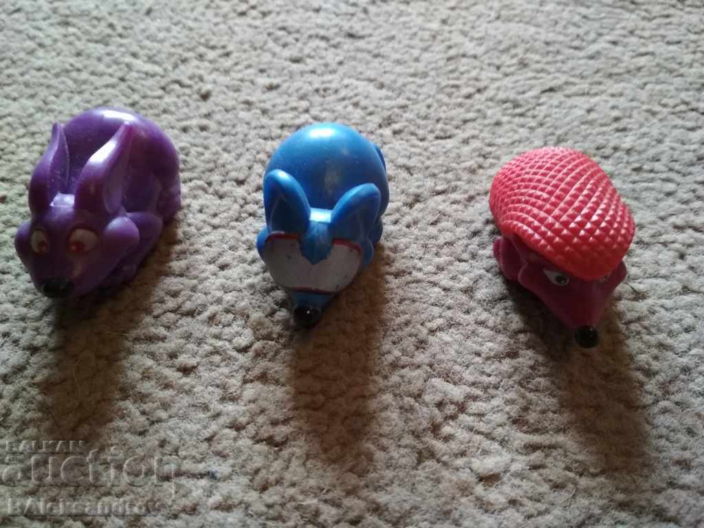 Auction Old toys of chocolate eggs Auction Old toys of chocolate eggs