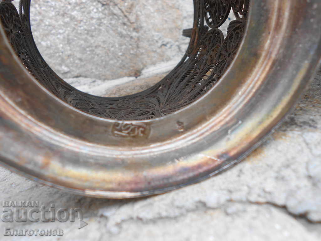 Delivery of Encouraged filigree Delivery of Encouraged filigree