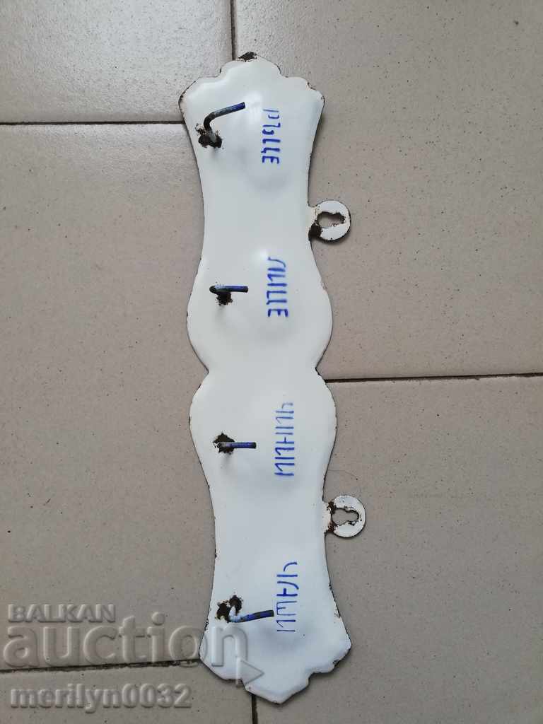 Delivery of Old enameled enamel hanger Delivery of Old enameled enamel hanger