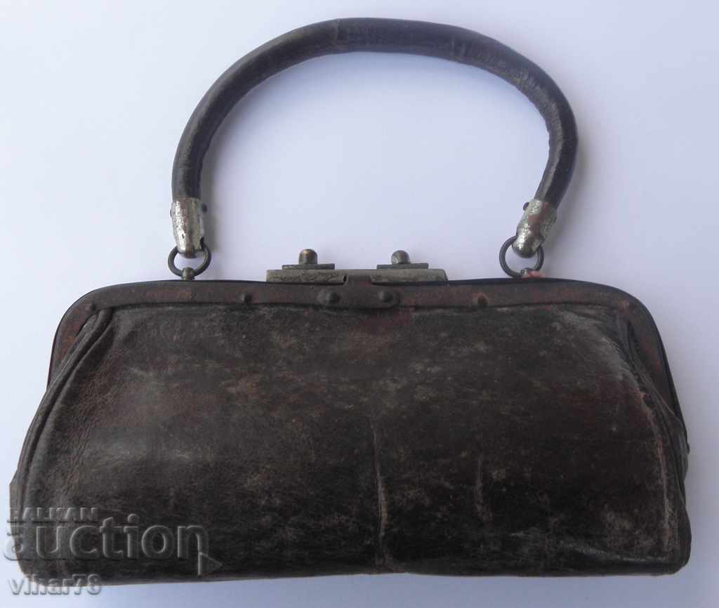 OLD PURSE with price 45.99 BGN | € 23.51 OLD PURSE with price 45.99 BGN | € 23.51