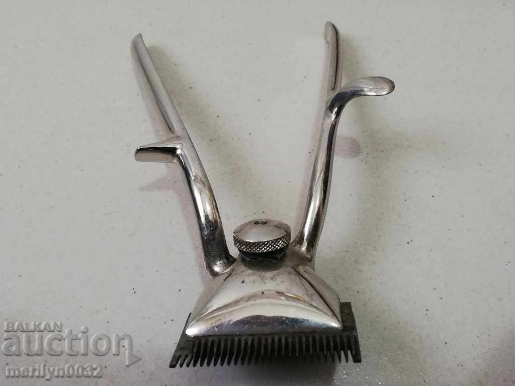 Delivery of Hand cutter, razor, barber Delivery of Hand cutter, razor, barber