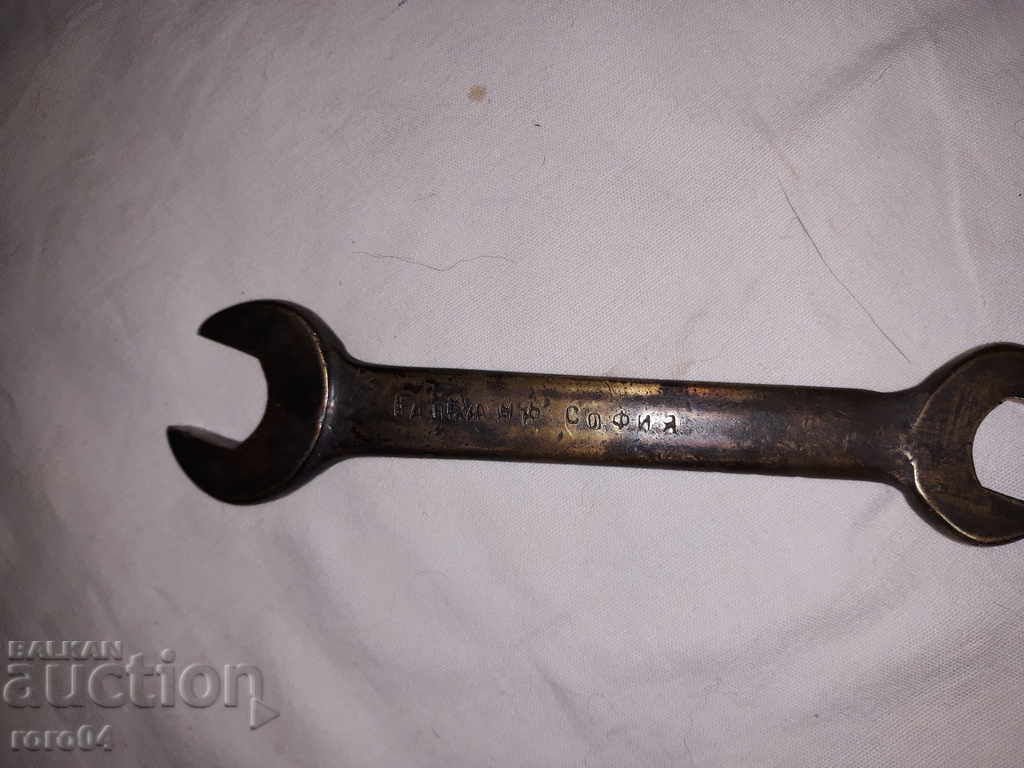 CHEIE DE BRONZ VECHI GERMAN - AL Doilea Război Mondial - 6 CHEIE DE BRONZ VECHI GERMAN - AL Doilea Război Mondial - 6