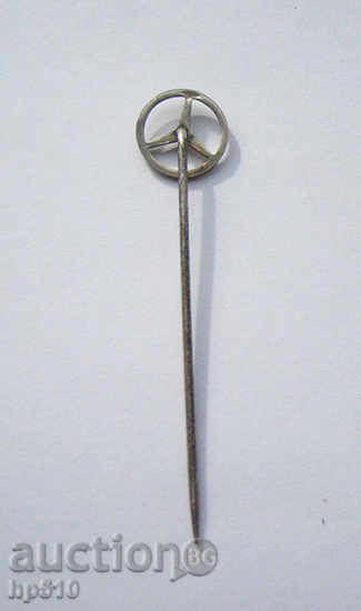 Значка Мерцедес / Mercedes с цена 5.00 лв. | € 2.56 Значка Мерцедес / Mercedes с цена 5.00 лв. | € 2.56