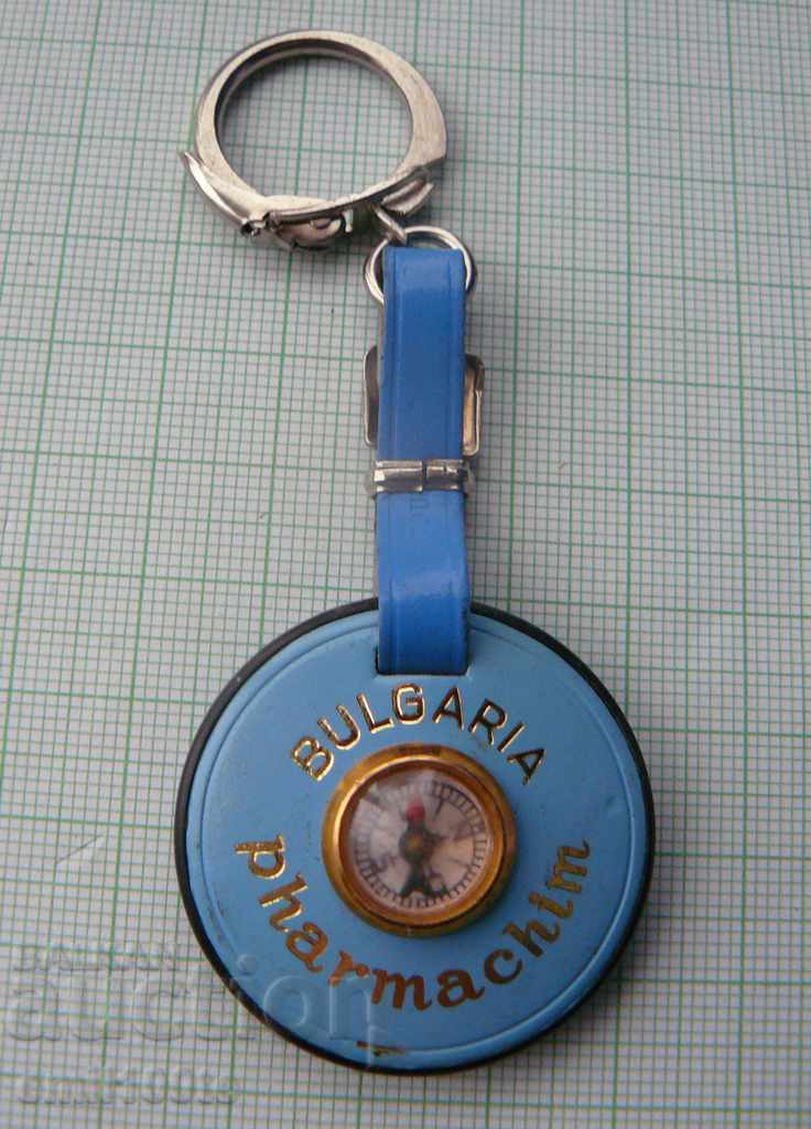 Breloc de piele de lux cu Compass Pharmacy Bulgaria cu preț 5.00 BGN | € 2.56 Breloc de piele de lux cu Compass Pharmacy Bulgaria cu preț 5.00 BGN | € 2.56