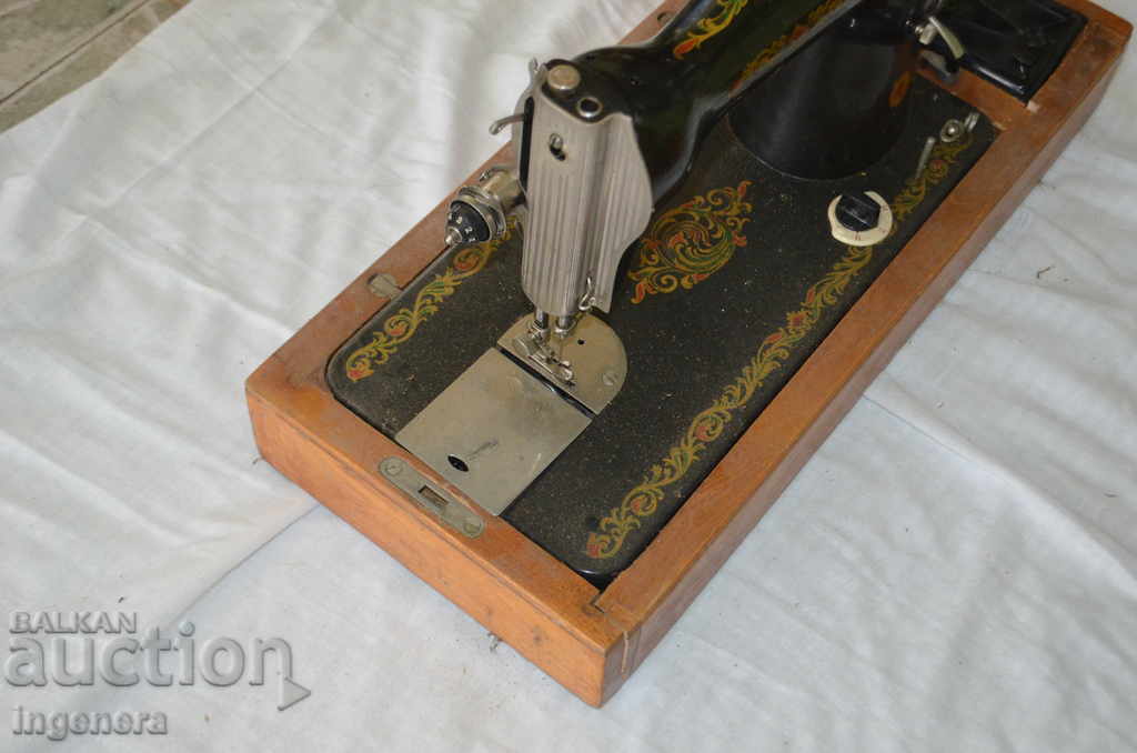 Auction SEWING MACHINE RUSKA-TYPE 2M-4 Auction SEWING MACHINE RUSKA-TYPE 2M-4