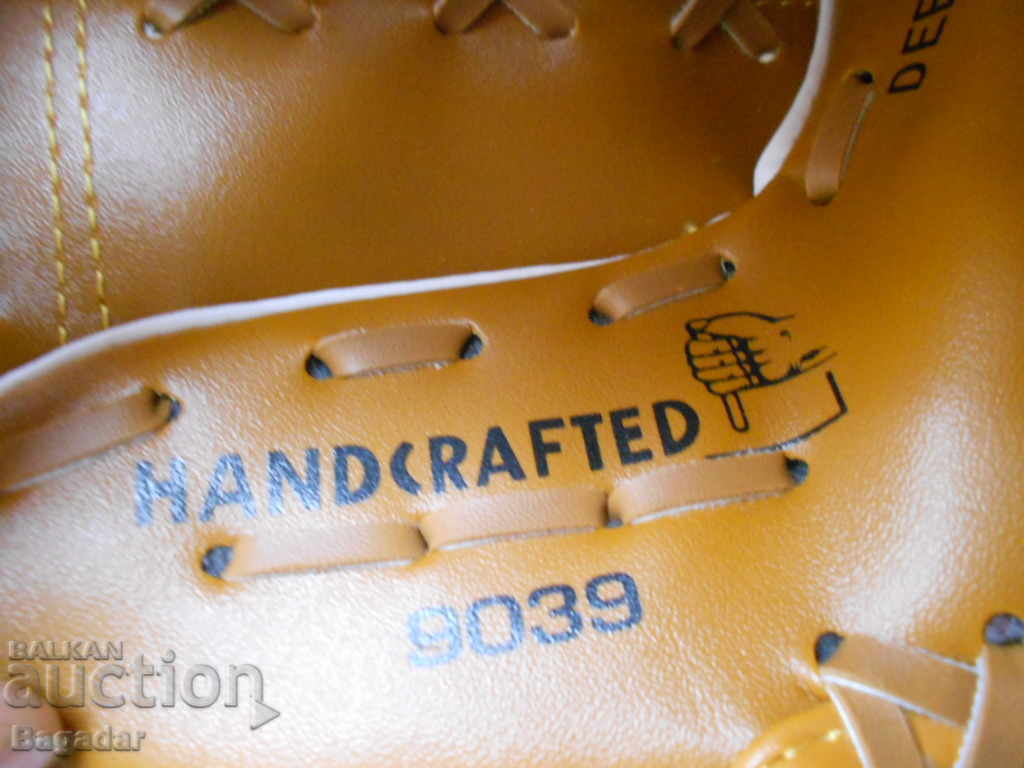 Delivery of Baseball glove Delivery of Baseball glove