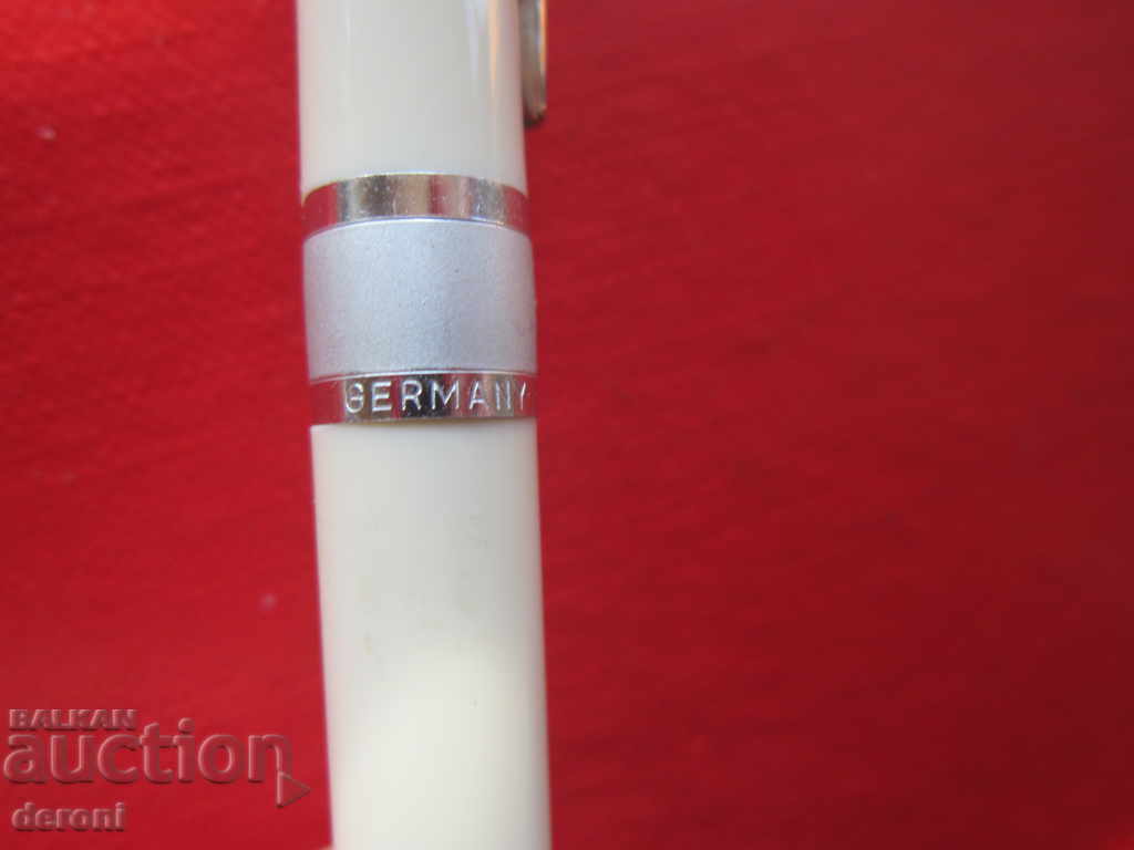 Delivery of Collecting Pen Pelican Germania Pen Pen Delivery of Collecting Pen Pelican Germania Pen Pen