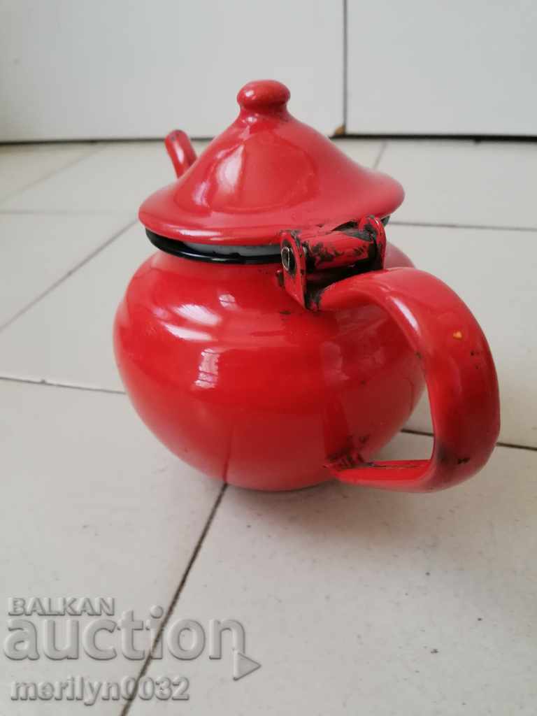 Auction  Enamelled teapot made of salt container with enamel