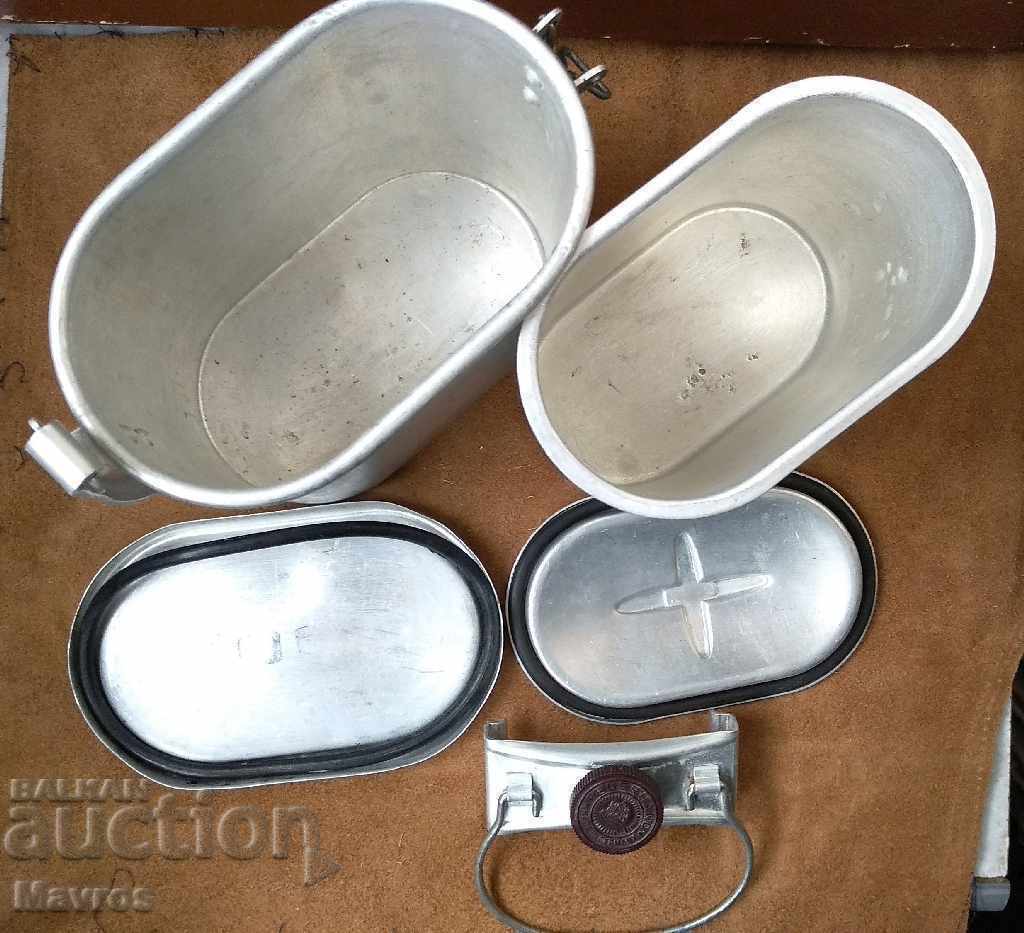 Аукцион 2бр. войнишки канчета от танковите войски на СССР и Германия Аукцион 2бр. войнишки канчета от танковите войски на СССР и Германия