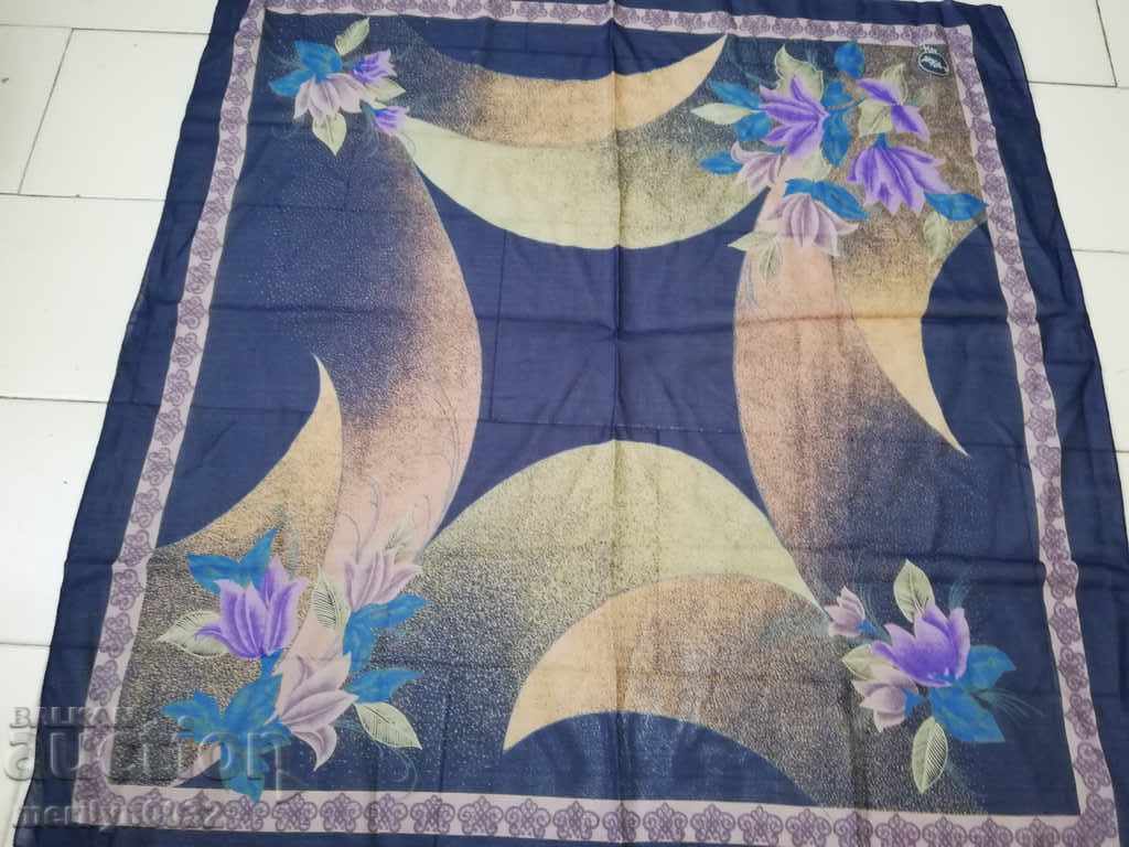 Old headscarf, headscarf, scarf, costume with price 49.00 BGN | € 25.05 Old headscarf, headscarf, scarf, costume with price 49.00 BGN | € 25.05