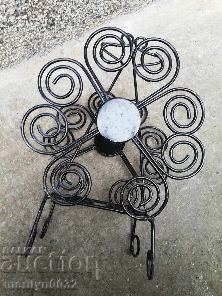 Stand for newspapers and magazines forged iron lace of metal - 6 Stand for newspapers and magazines forged iron lace of metal - 6