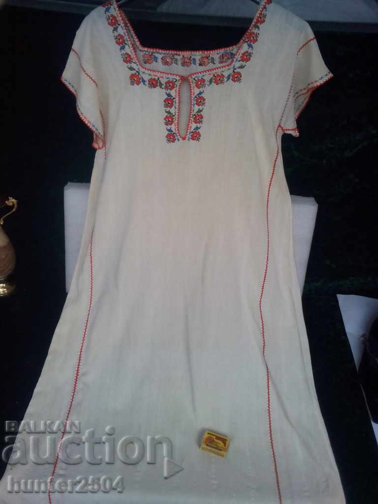 Shirt, lady's 120 cm long, silk velvet + hand embroidery