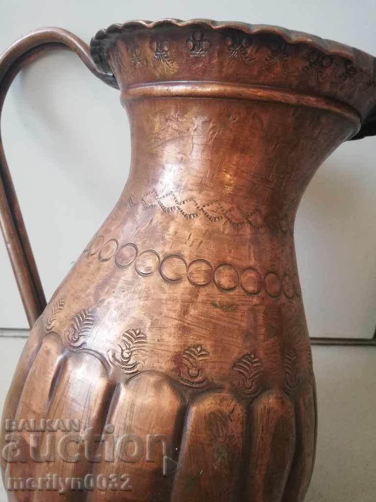 Μια χάλκινη κανάτα ενός αρτοποιού, ένα χάλκινο κύπελλο από ένα κύπελλο - 7