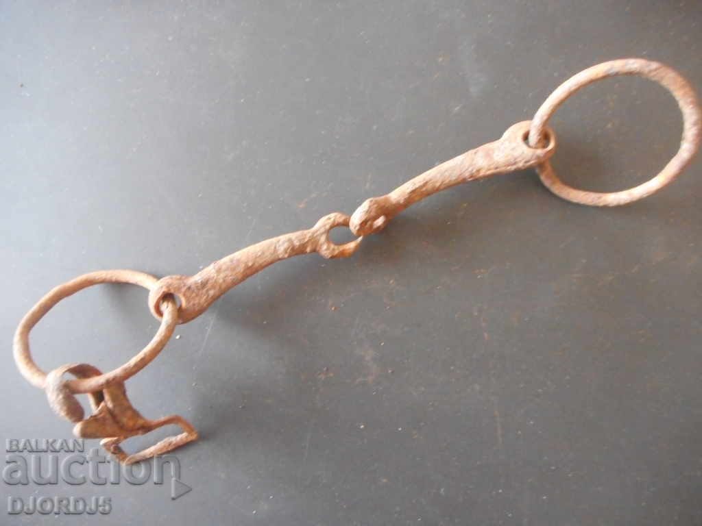 Старa юзда с цена 4.00 лв. | € 2.05 Старa юзда с цена 4.00 лв. | € 2.05