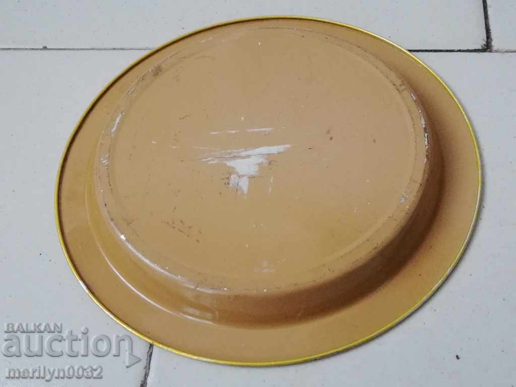 Доставка на Поднос, плато, тепсия Доставка на Поднос, плато, тепсия