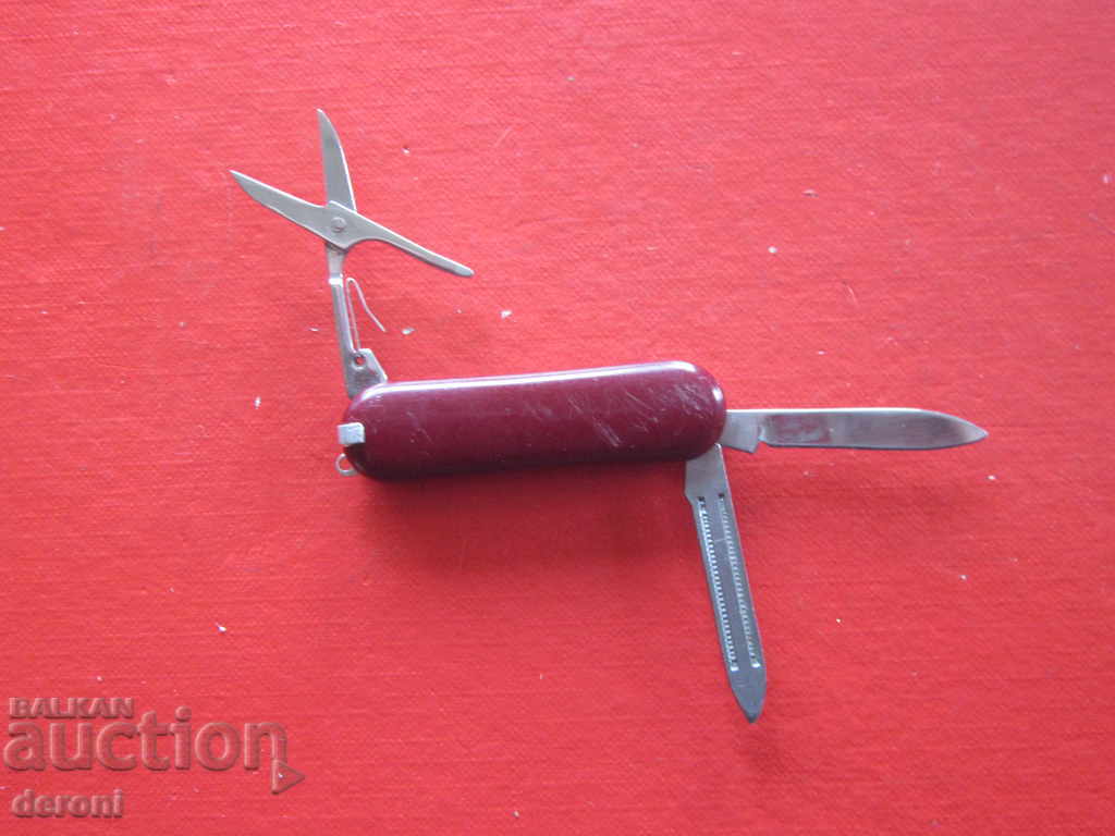 Немски швейцарски дамски нож Миньон ножка ножче 2 с цена 8.00 лв. | € 4.09 Немски швейцарски дамски нож Миньон ножка ножче 2 с цена 8.00 лв. | € 4.09