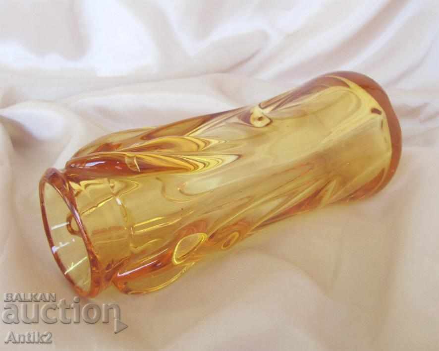 Vintich Crystal Glass Vase Amber Glass - 6 Vintich Crystal Glass Vase Amber Glass - 6