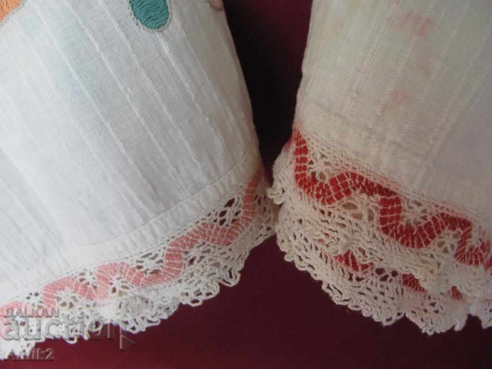 19th century Hand-embroidered towels 3 pieces - 5 19th century Hand-embroidered towels 3 pieces - 5