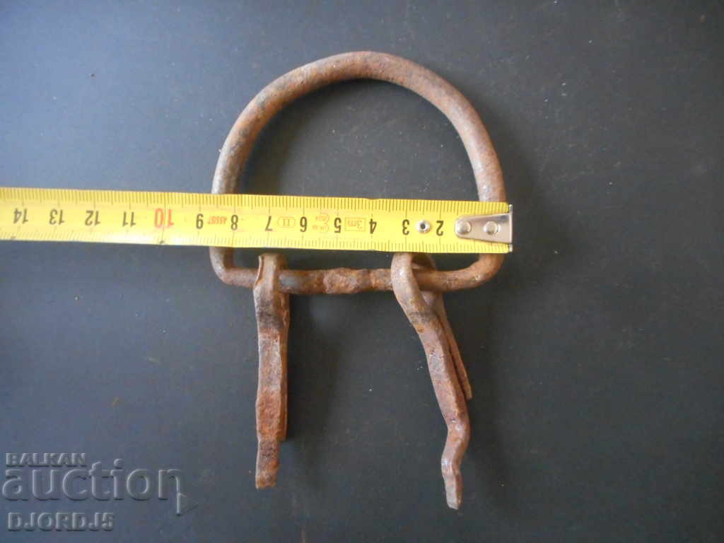 Old iron with price 2.00 BGN | € 1.02 Old iron with price 2.00 BGN | € 1.02