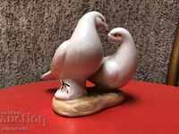 Porcelain composition couple white pigeons!