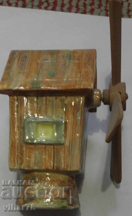 Κεραμική φιγούρα ανεμόμυλου Nessebar με τιμή 74.99 BGN | € 38.34 Κεραμική φιγούρα ανεμόμυλου Nessebar με τιμή 74.99 BGN | € 38.34