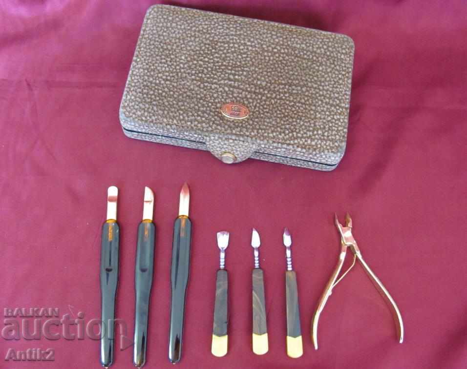 Auction  1969. Ladies' Manicure Set Italy