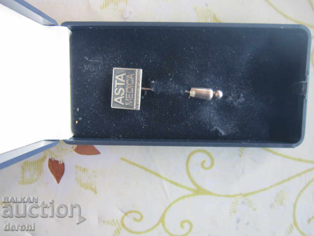 Auction German badge badge Asta Medica with box Auction German badge badge Asta Medica with box
