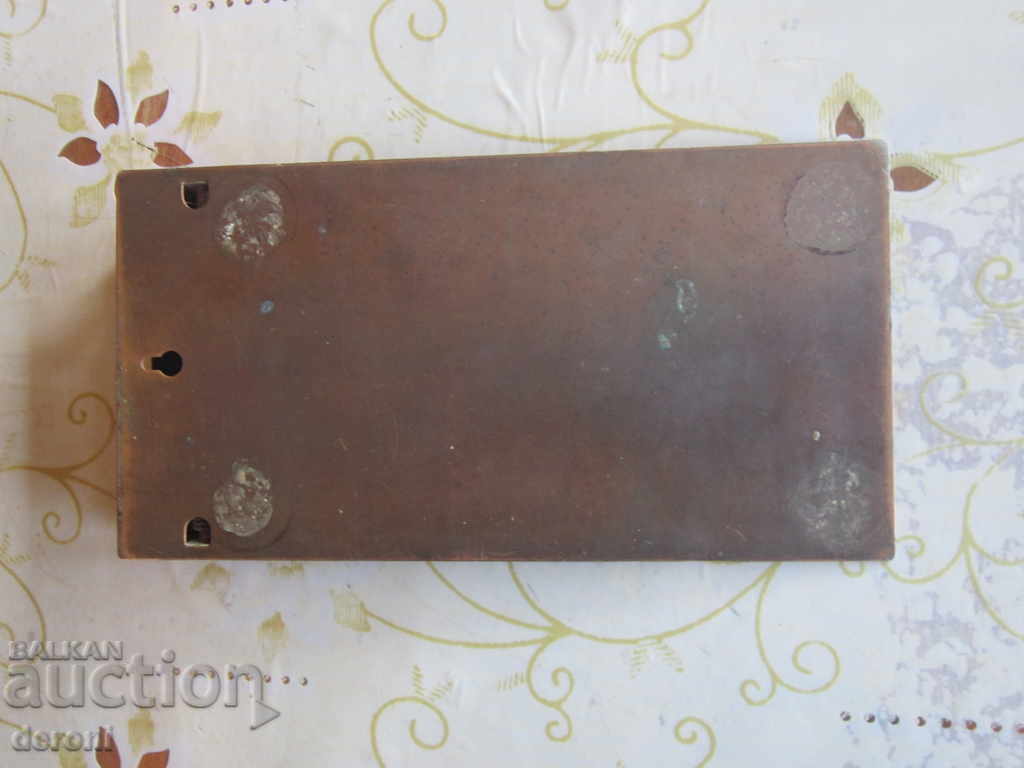Auction An old German notebook holder with a pinch Auction An old German notebook holder with a pinch