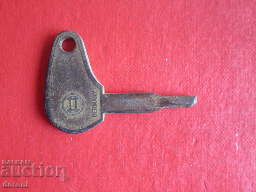 German old motorcycle key switch contact key 3 - 5 German old motorcycle key switch contact key 3 - 5