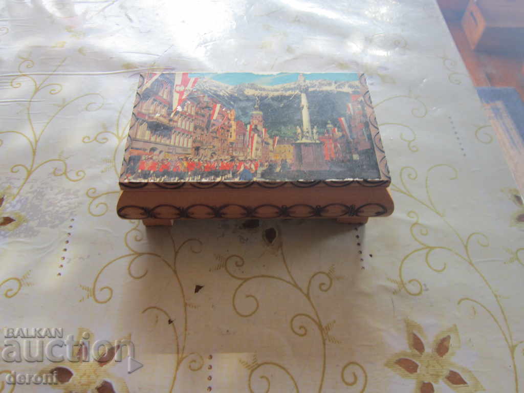 Delivery of German wooden jewelry box Innsbruck