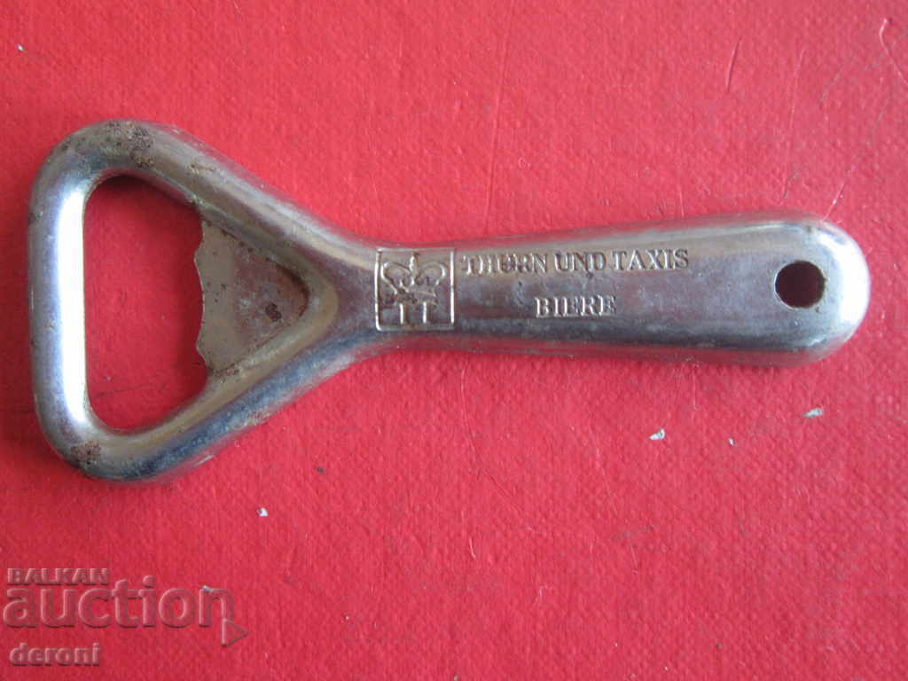 Δημοπρασία Ο ανοιχτήρι του γερμανικού συλλέκτη Thurn Taxis Biere Δημοπρασία Ο ανοιχτήρι του γερμανικού συλλέκτη Thurn Taxis Biere