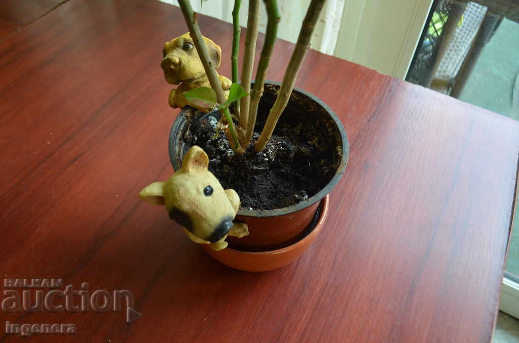 CERAMIC DOGS-2 PCS SOUVENIR CERAMICS with price 8.00 BGN | € 4.09 CERAMIC DOGS-2 PCS SOUVENIR CERAMICS with price 8.00 BGN | € 4.09